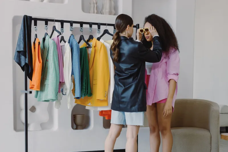 Freshly Single, Fully Booked: The Stylist Economy That Explodes the Second a Celebrity Couple Calls It Quits
